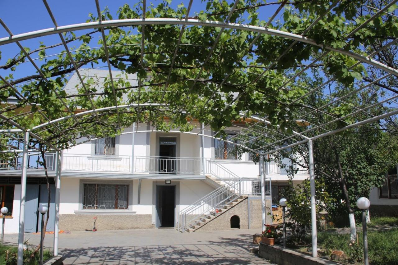 Big House Hotel Tbilisi Exterior foto